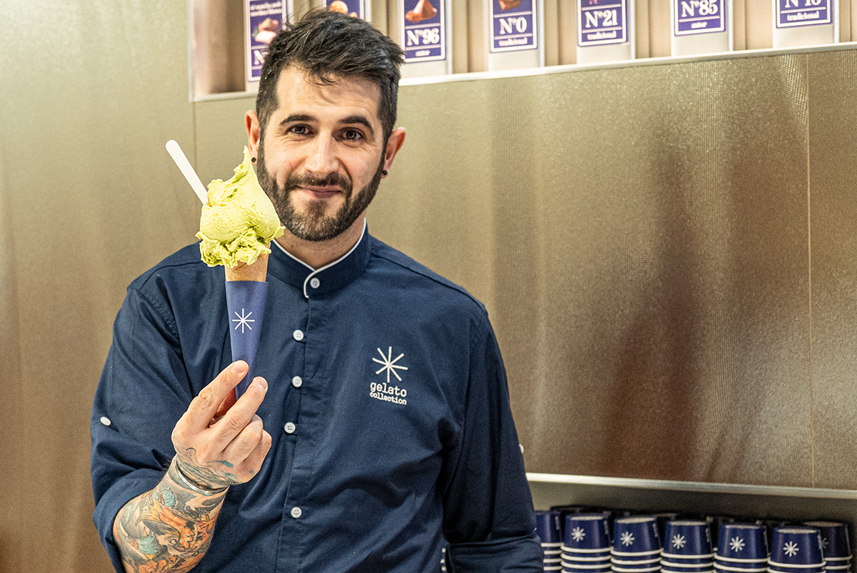 Albert Adrià y Alfredo Machado con un helado