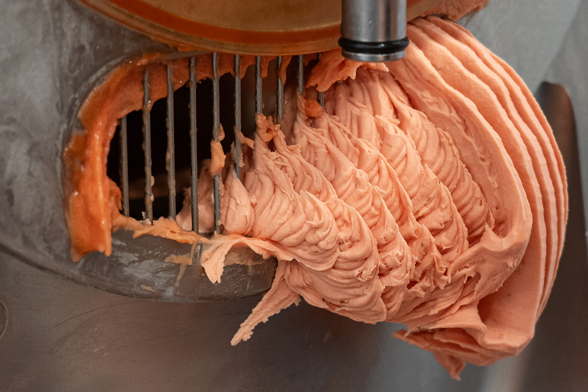 Helado de papaya, hibiscus y lima