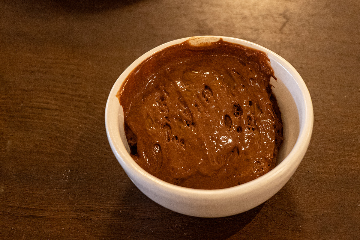 Mousse de chocolate aireado en el restaurante ROMO